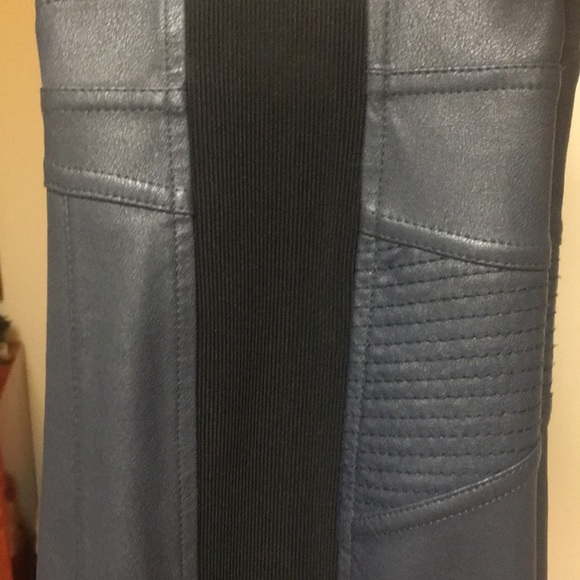 BCBG Stetch Riding Style Moto Leggings. Faux Leather and knit. Size Small. - Picture 13 of 13